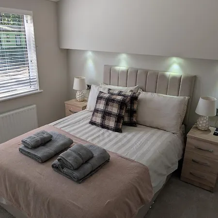 Alpehytte Luxury Hot Tub 3 Bedroom - Windermere *