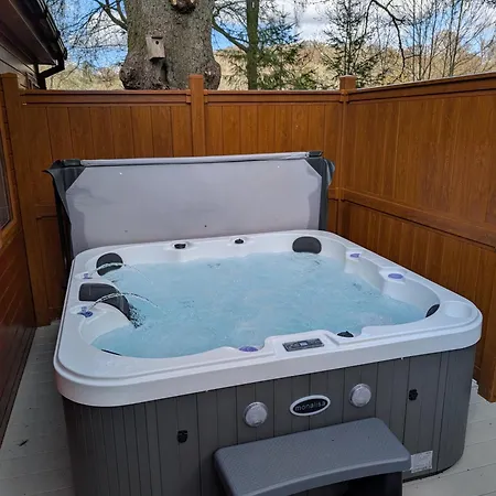 Alpehytte Luxury Hot Tub 3 Bedroom - Windermere
