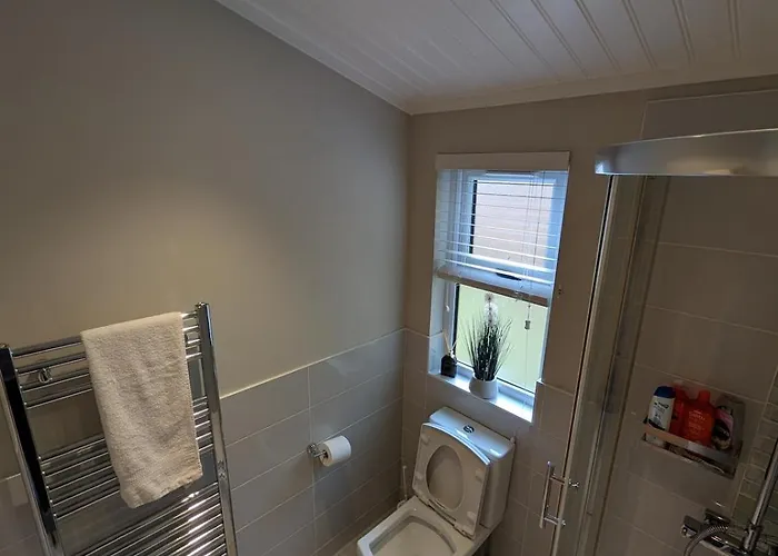 Chalet Luxury Hot Tub 3 Bedroom - Windermere *